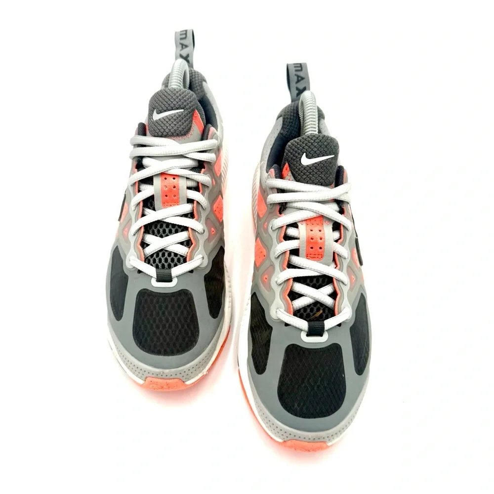 Nike Air‎ Max Genome Youth Size 5 Gray Orange Shoes CZ4652-004 great condition